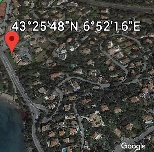 Apartament Agay Le Pti Bonheur 60m2 Rez De Jardin, En Bord De